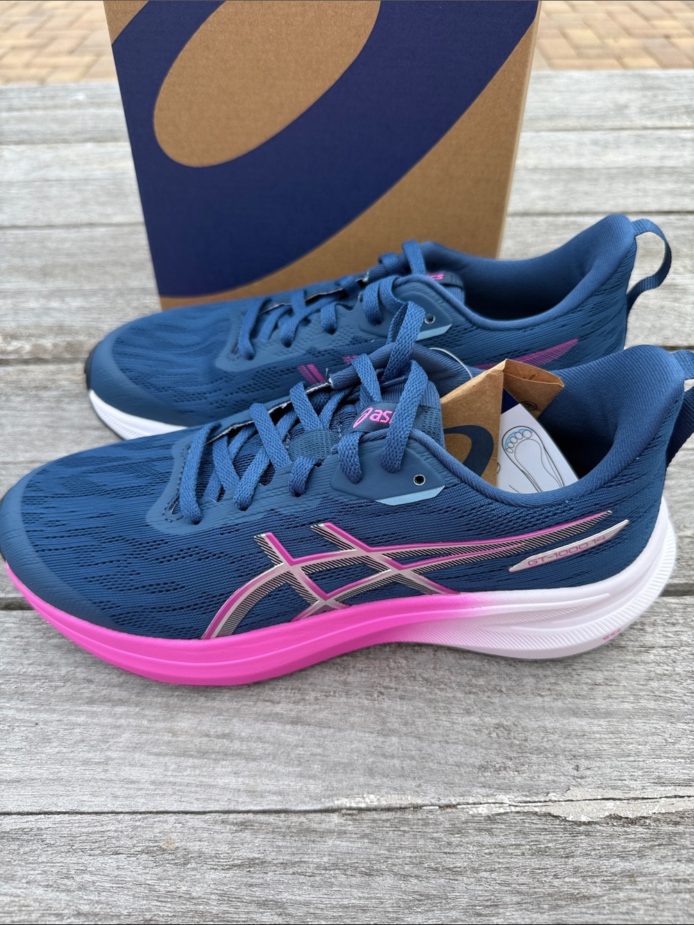 ASICS GT-1000 14 GS Running Shoes Kids Size 5 Twilight Blue Sakura Pink new